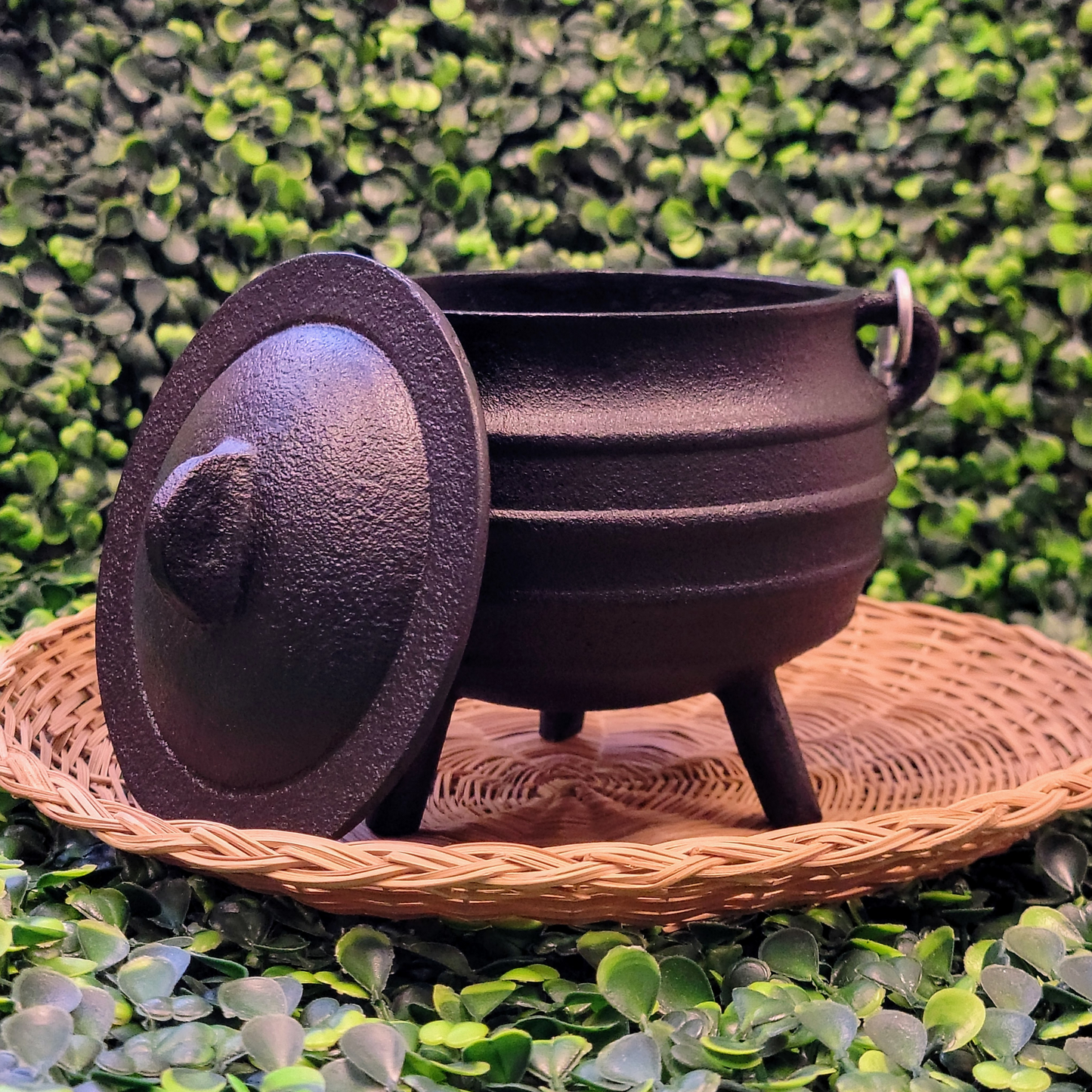 Cast Iron Cauldron- Medium